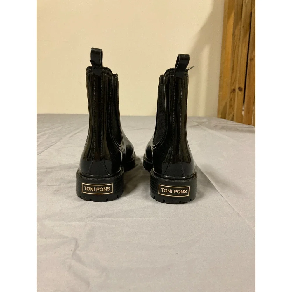 Toni Pons Cavan Chelsea Boot Women's Black Glossy‎ Round Toe Waterproof - 7.5